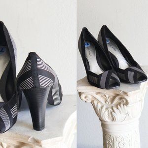 Nine West  Peep Toe Black Striped Pumps US Size 8M